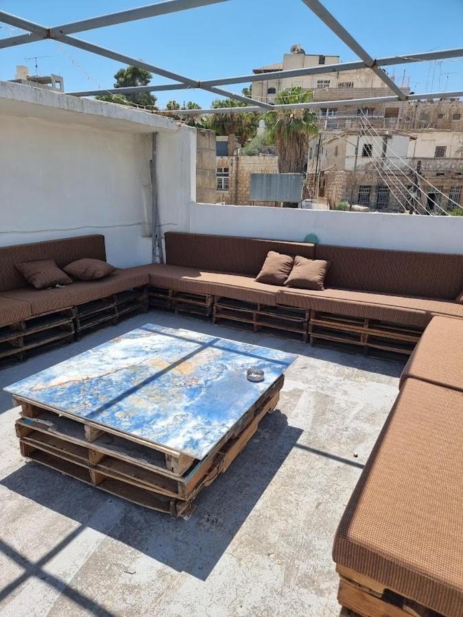 Rainbow House Hostel Amman Luaran gambar